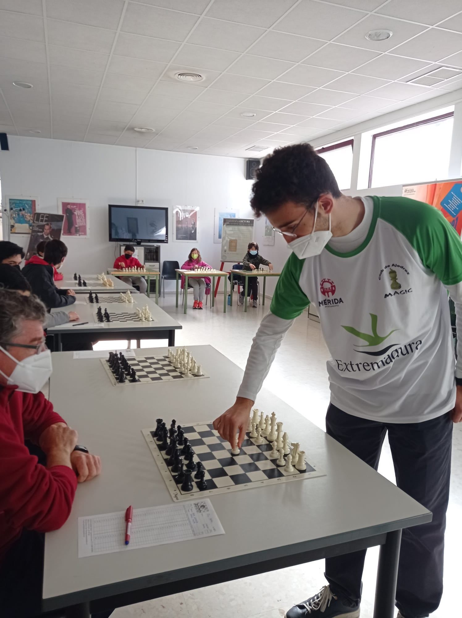 Exhibición simultáneas ajedrez Álex Garrido
